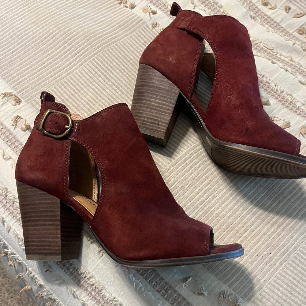 Lucky brand shoes